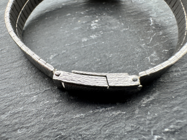 Elegante Sarcar Genéve Vintage Damenarmbanduhr, 750er Weißgold, 28 Diamanten, ca.43,50g, ca.17cm Länge mit Verschluss (31)