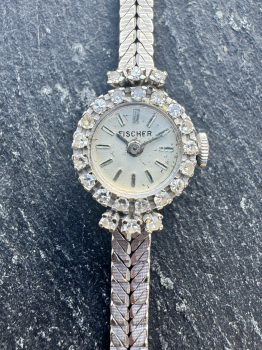 Preview: Vintage Damenarmbanduhr von Fischer in 750er Weißgold mit 23 Diamanten, ca.22,80g, ca. 19cm Länge mit Verschluss (38)