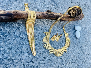 Preview: Exklusives 22 Karat (916er Gelbgold) Goldschmuck Ensemble- Collier / Necklace, Set Segmentarmband und Ohrstecker insgesamt 84,68g Feingold (10)