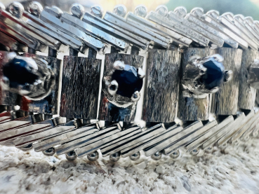Elegantes Vintage-Schmuckset aus 835 Silber mit blauen Saphieren - Collier & Armband  in Fischgräten – Design (11)