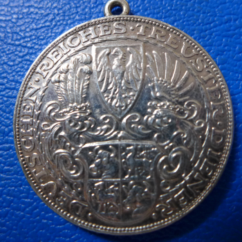 Preview: Preußen Weimarer Republik Medaille 1927 Paul Hindenburg in Silber K. Goetz als Hänger