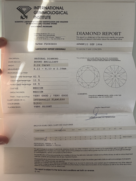Runder Brilliantdiamant mit 0,24 ct, Farbe D (hochweiß) Reinheit IF (Internally Flawless) orig. versiegelten Blister (33)