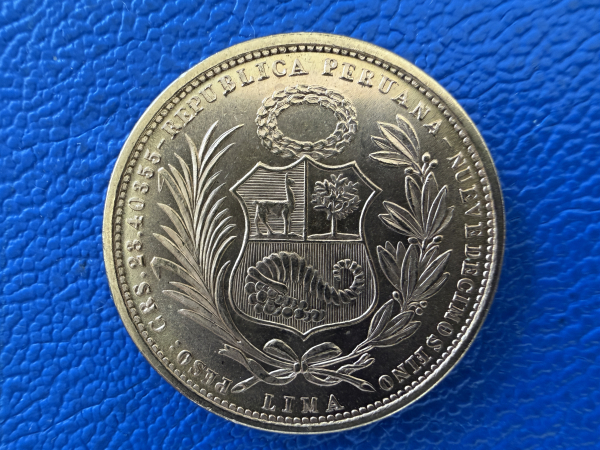 Peru 50 Soles 1966 Gold