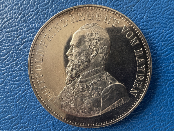 Bayern Silbermedaille 1897 Luitpold Prinzregent 1890 - 1897 Einweihung des Justizpalastes in München Top Erhaltung (2)