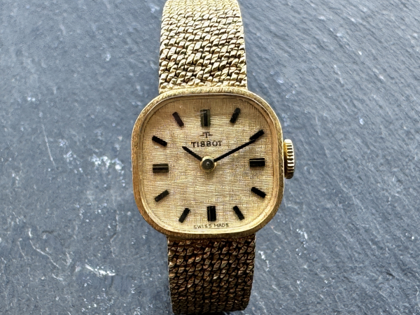 Vintage Tissot Damenuhr in 585er Gelbgold, ca. 25,70g, ca.17cm Länge mit Verschluss (11)