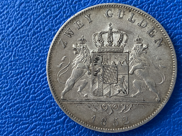 Bayern  2 Gulden 1852 Maximilian II (2)