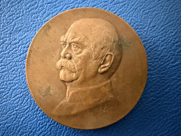 Deutsches Reich / Hamburg Gedenkmedaille Otto von Bismarck aus dem Jahr 1915 Karl Kühl Bronze