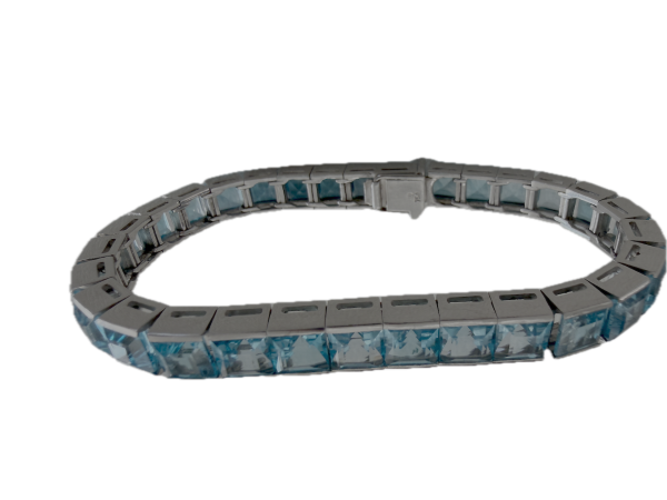 Pariser Haute Joaillerie der Place Vendôme: Hochkarätiges Waskoll Paris Aquamarin-Rivière-Armband – 18K Weißgold (750) 41,10g (43)