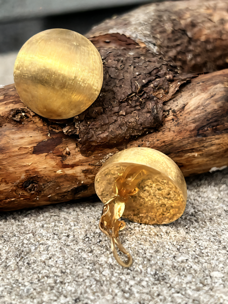 Dome Ohrringe / Ohrclips 750er satiniert gebürstetes Gelbgold modern und doch so elegant 9,90g Gold (2)