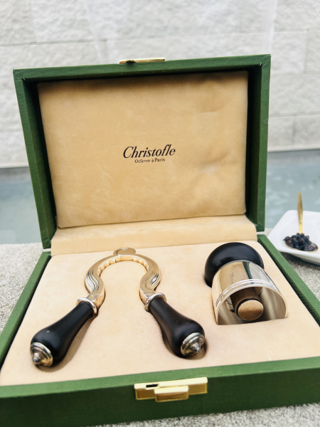 Christofle Caviar Werkzeugset, Ouvre-Caviar, Kaviarschlüssel und Kaviardeckelheber, Kaviar Accessoires Set mit originaler Präsentationsbox (7)