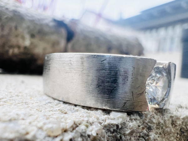 Massiver 925 Sterlingsilber Damenring mit Stein (Zirkonia), matt, 10,15g, Ringgröße 59, (15)