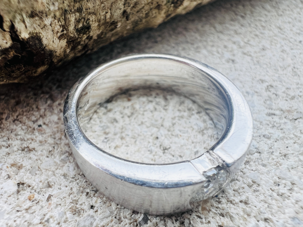 Massiver 925 Sterlingsilber Damenring mit Stein (Zirkonia), matt, 10,15g, Ringgröße 59, (15)