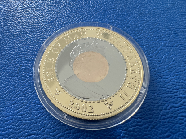 Isle of Man 1 Crown 2002 Elisabeth II. Golden Jubilee Polierte Platte Tricolor Gold 27,62g Feingold selten