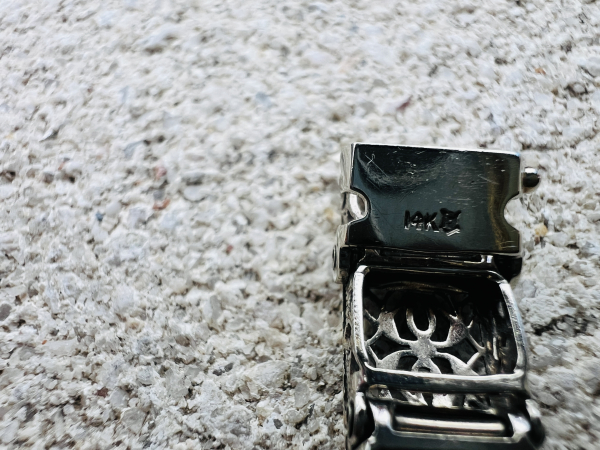 Prachtvolles antikes, Art Deco 14 K Weißgold- Armband mit ca. 1,6 ct Diamanten im Brilliantschliff und blaue Saphire, durchbrochene Ornamente, 19cm, 15,40g (22)