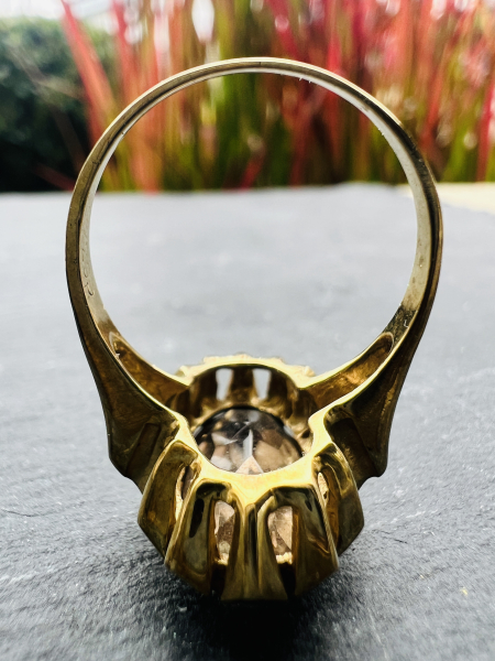 Vintage Cocktailring in 333er Gelbgold mit großen facettierten Rauchquarz im Ovalschliff, Krappenfassung, Ringgröße 55, ca. 4,50g (28)