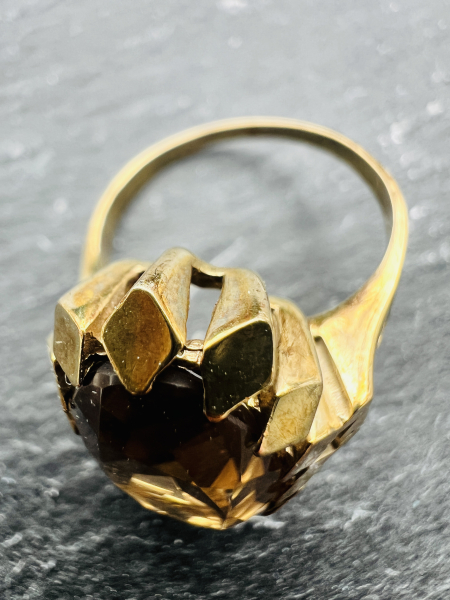 Vintage Cocktailring in 333er Gelbgold mit großen facettierten Rauchquarz im Ovalschliff, Krappenfassung, Ringgröße 55, ca. 4,50g (28)