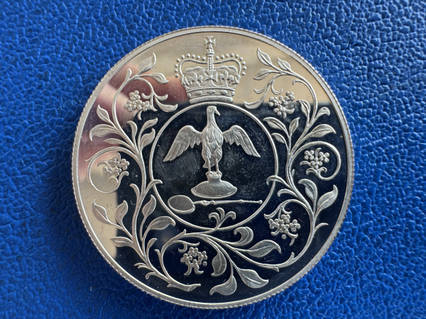 England 1 Crown 1977 Queen Mum auf Pferd Silber in Polierte Platte
